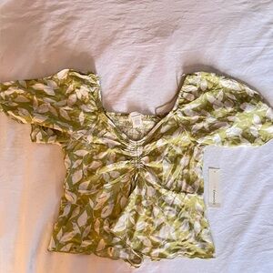 URBAN Romantics Leaf Pattern Blouse in Green and White